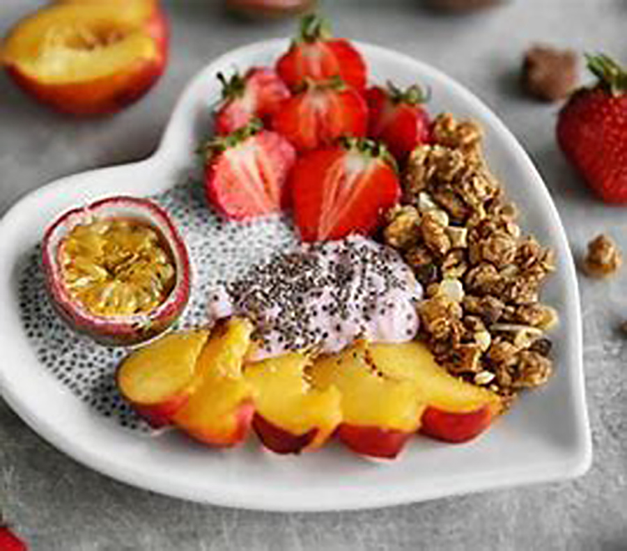 Aunque todas las frutas tiene azucares naturales hay algunas que tienen IG bajo que te ayudarán a comenzar el día