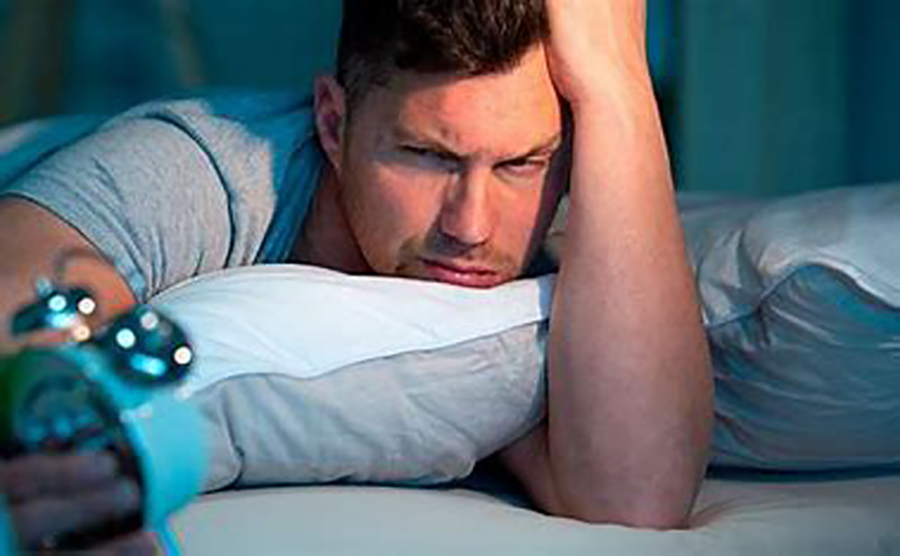 Implementar hábitos saludables antes de ir a la cama podrían mejorar la calidad del sueño e incluso ayudarían a reducir los síntomas del insomnio nocturno 