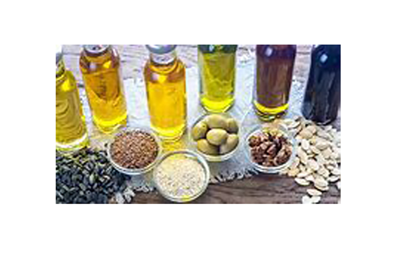   El aceite se ha convertido en un ingrediente importante para la cocina, por eso es importante conocer los tipos de aceite y como se extraen, así como los riesgos de consumirlos en grandes cantidades