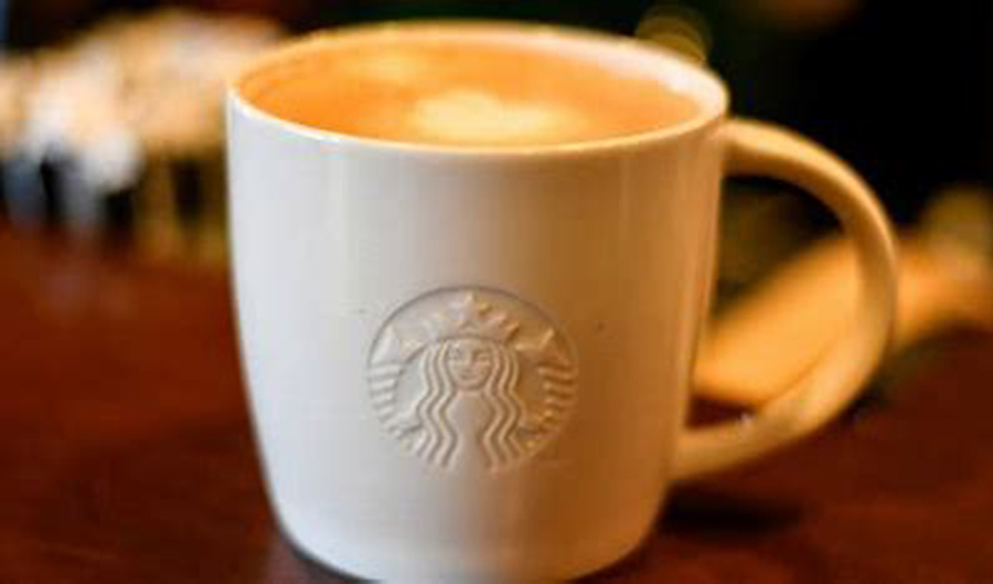  Starbucks anunció una nueva mezcla de café llamada Milano Duetto elaborada con granos de Colombia y Sumatra