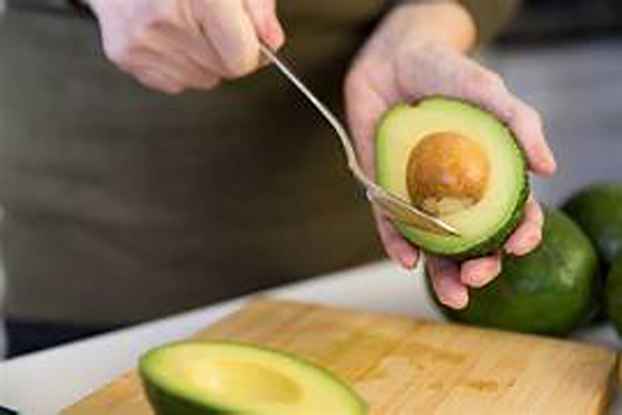 Descubre cómo usar frutas como repelente natural para ratones, una solución segura, económica y amigable con el medio ambiente