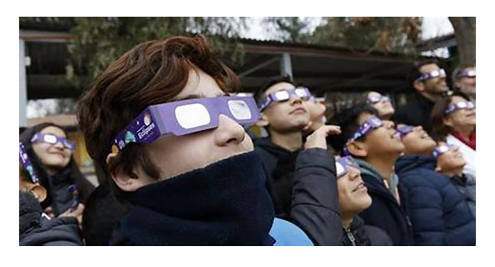   24 horas después de haber vivido el eclipse, en Google han aumentado las búsquedas respecto a molestias en los ojos