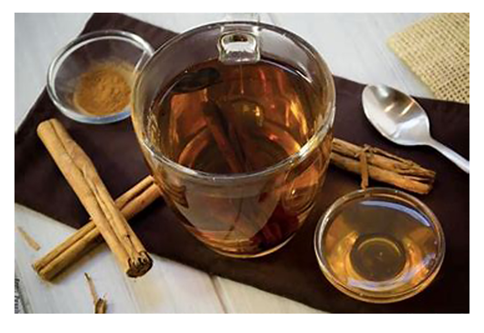  El té de canela es un remedio casero para combatir el insomnio por sus propiedades, además de su delicioso sabor y muchos otros beneficios