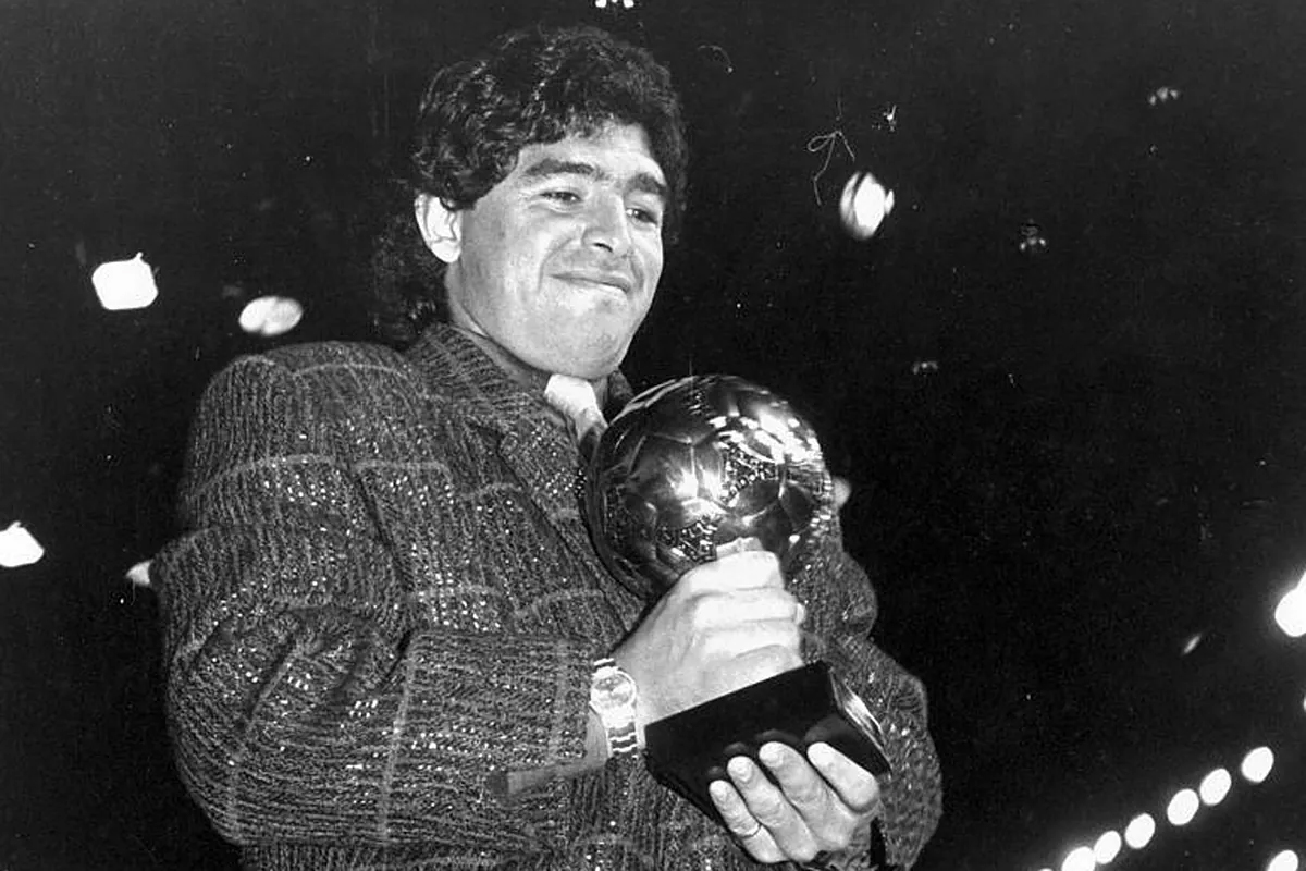 Balón de Oro, Diego Maradona,  Copa Mundial de México 1986, Reaparece, Subasta,  Red Latina