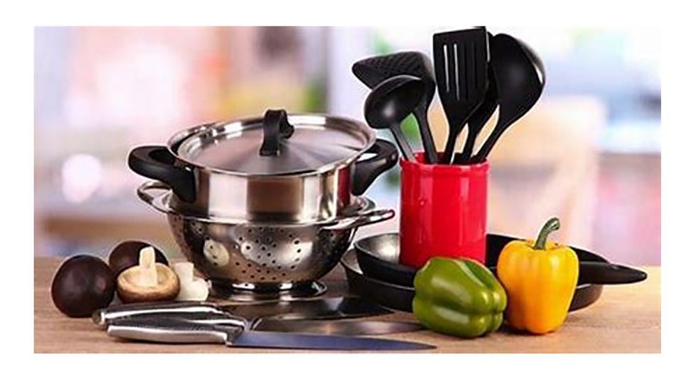  Los materiales con los que están hechos algunos utensilios de cocina, pueden perjudicar la salud. Un experto explica como afecta y cómo sustituirlos