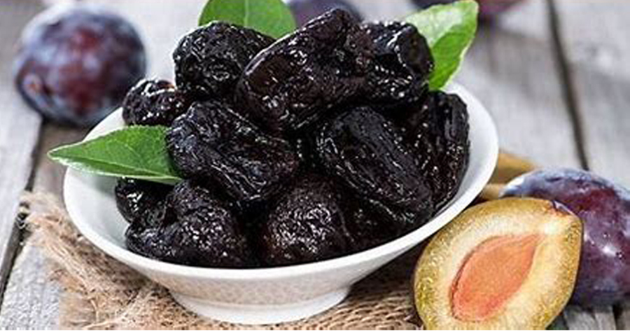 El té de ciruela es una bebida rica en nutrientes y antioxidantes que ayudan no solo a mejorar el tránsito intestinal, sino a generar sensación de saciedad y a regular los niveles de azúcar en sangre